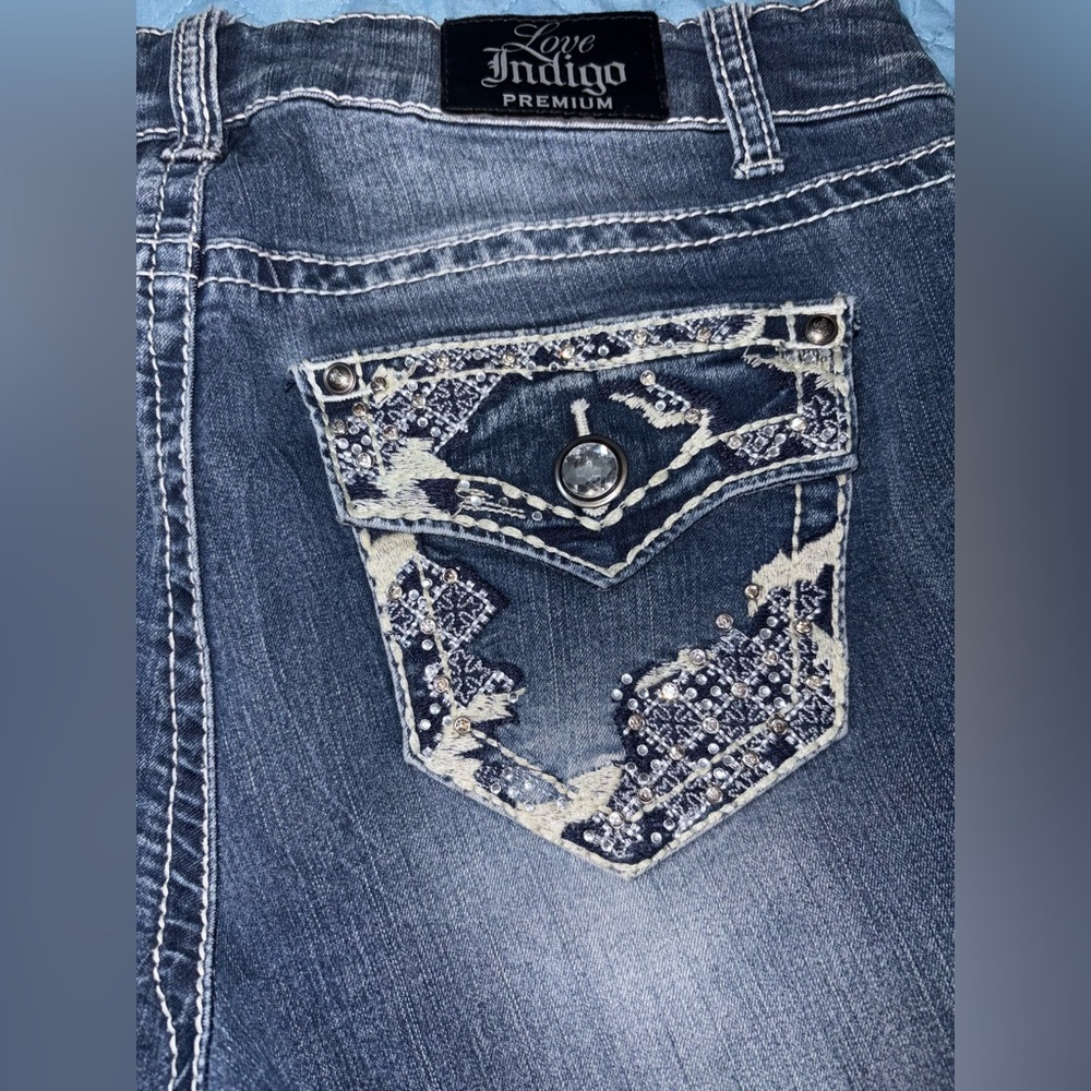 Love Indigo Premium Y2K Mid Rise Embellished Blue Capris Jeans Women’s Size 8 - Picture 9 of 10